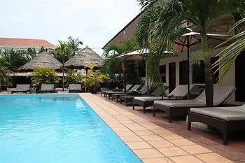 Beach Road Hotel Sihanoukville 3*,